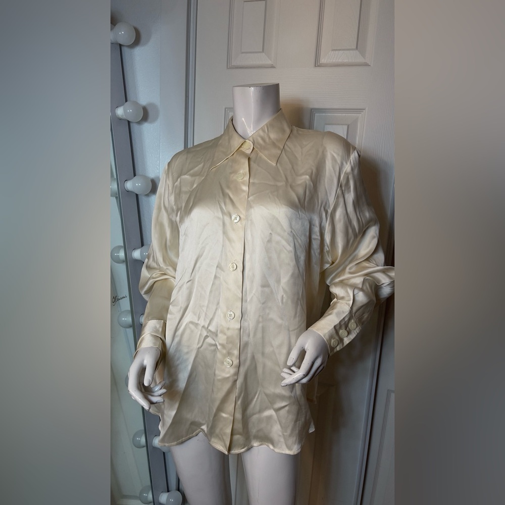 💯Silk Chic Cream Button-Up Blouse
